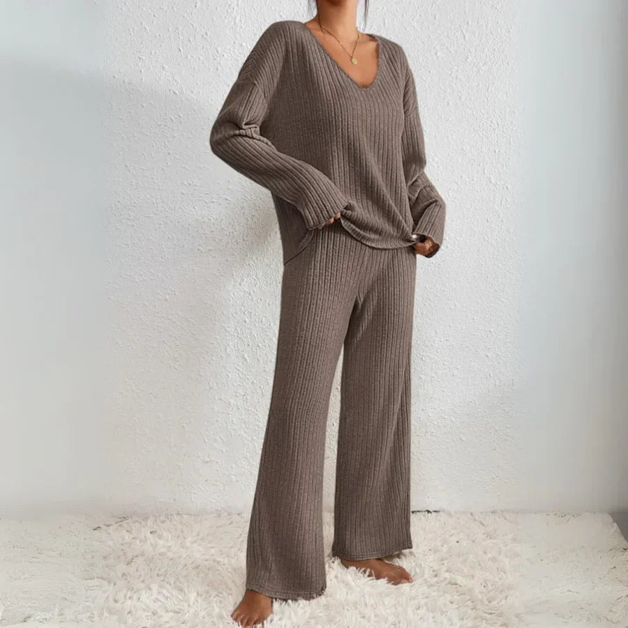 HABAN | Conjunto de dos piezas con pantalones rectos y top con escote en V