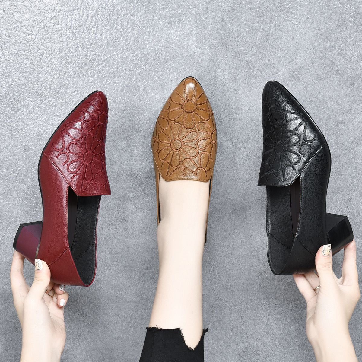 LYRA™|DECOLLETE ELEGANTES