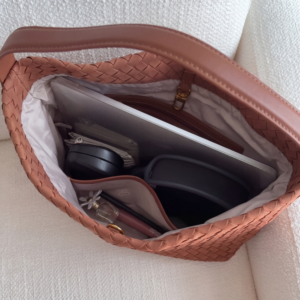 Bolso Tote Brielle de Gamuza
