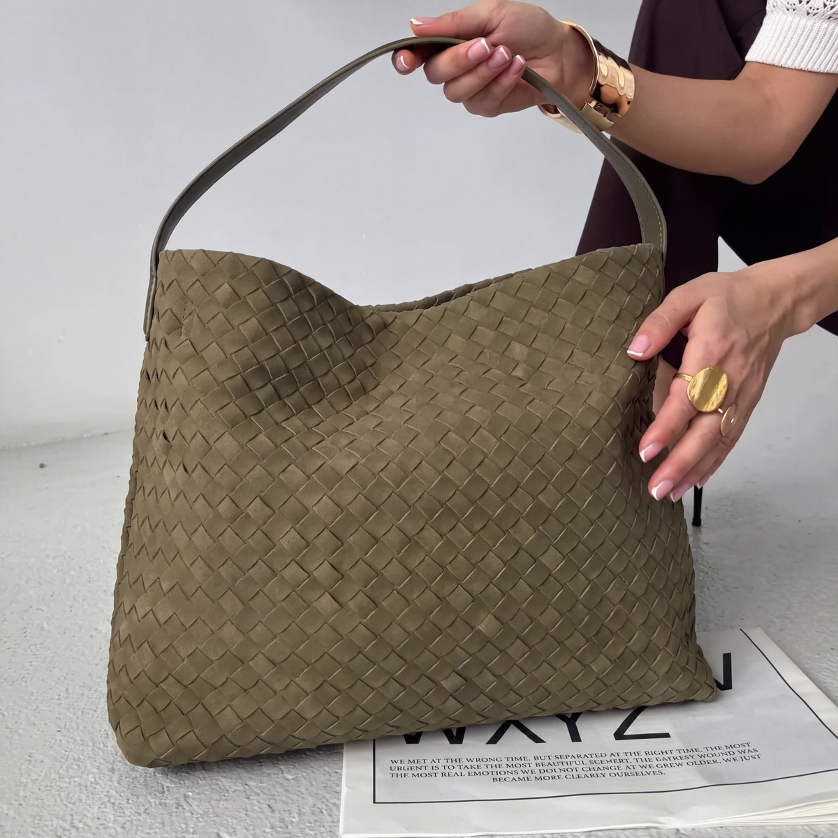 Bolso Tote Brielle de Gamuza