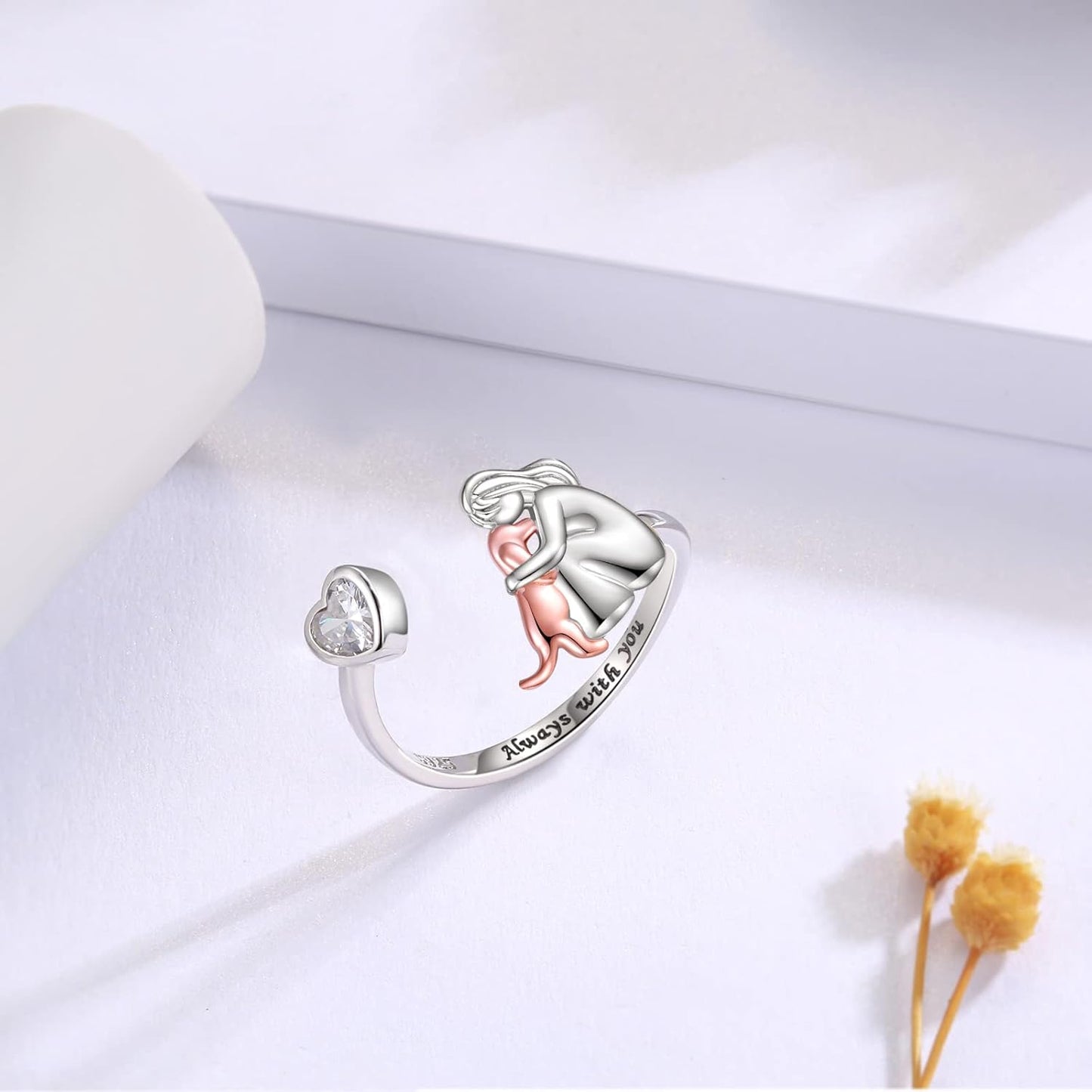 Anillo ajustable de plata con forma de perro: «Siempre en mi corazón» con circonitas