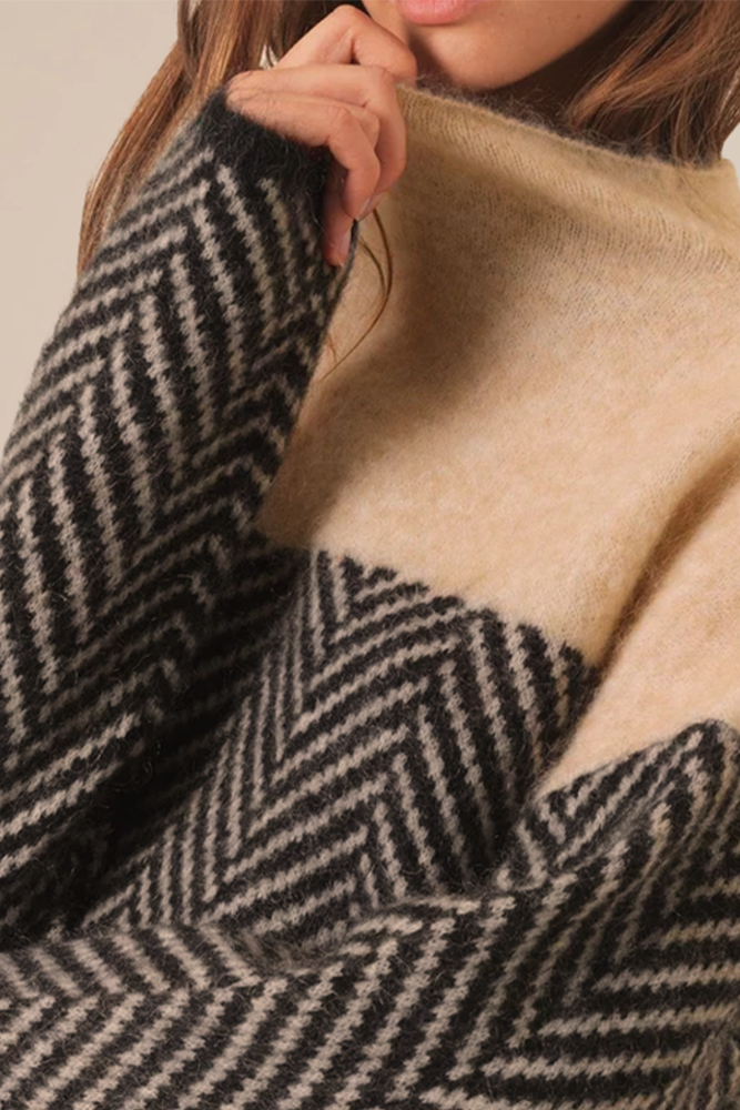 ADELINE | Jersey de cuello alto premium de punto fino