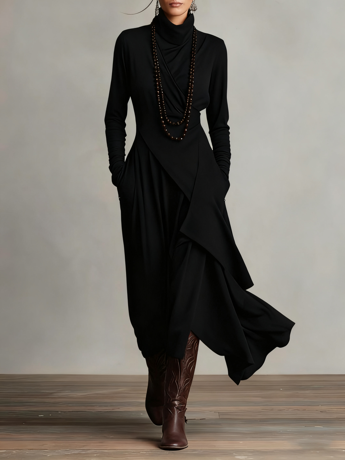 AURELIA | Vestido largo plisado asimétrico con cuello alto