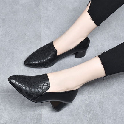 LYRA™|DECOLLETE ELEGANTES