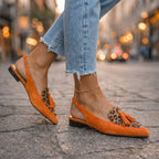 ELENA | Sandalias con tiras y pompones
