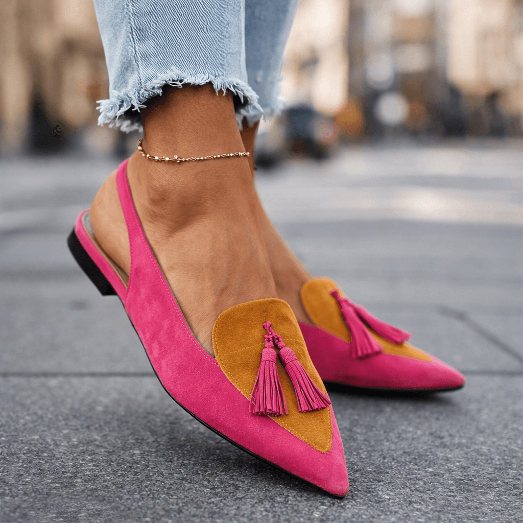 ELENA | Sandalias con tiras y pompones