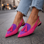 ELENA | Sandalias con tiras y pompones