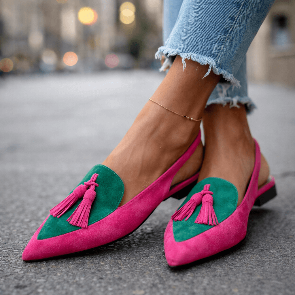 ELENA | Sandalias con tiras y pompones