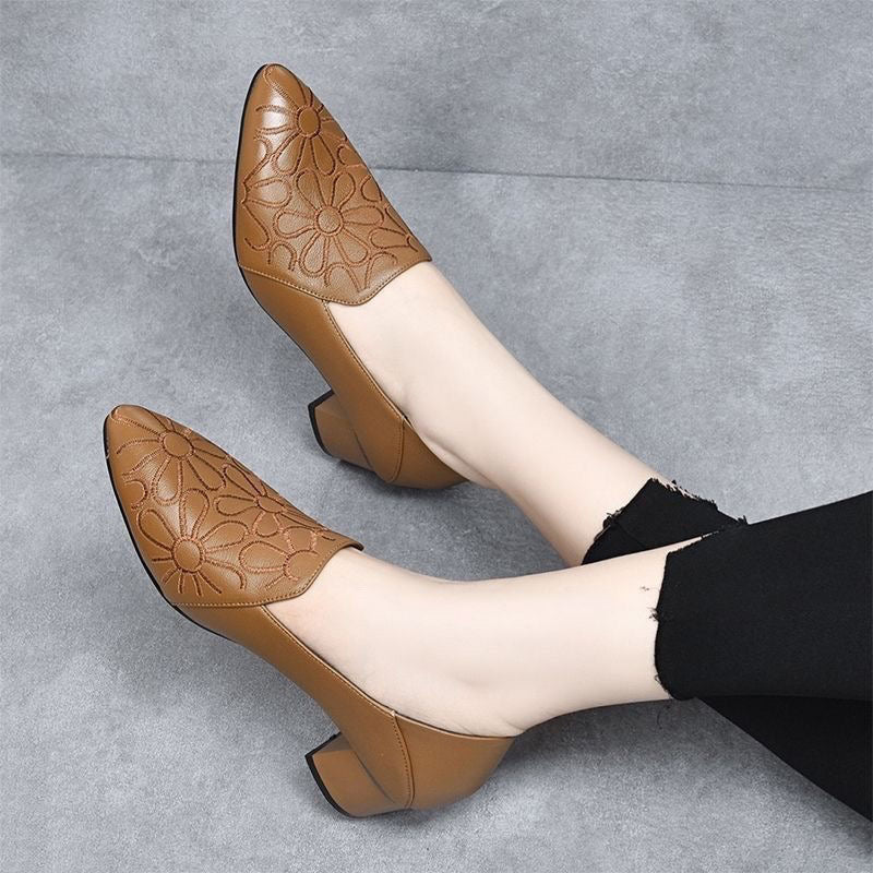LYRA™|DECOLLETE ELEGANTES