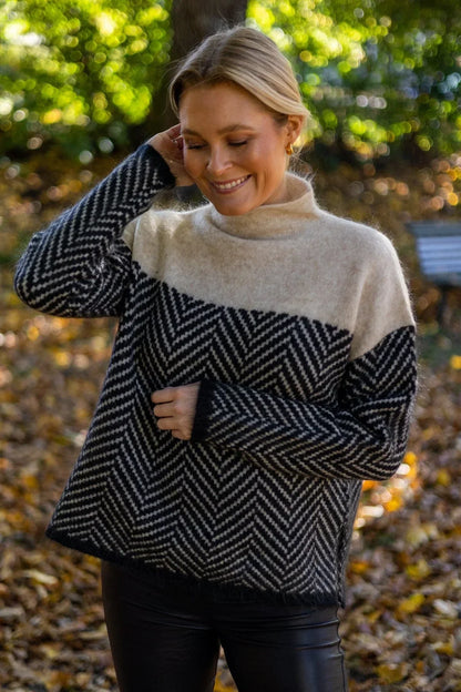ADELINE | Jersey de cuello alto premium de punto fino